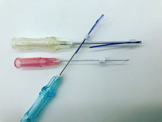 A testa enruga linhas farpadas da remoção PDO